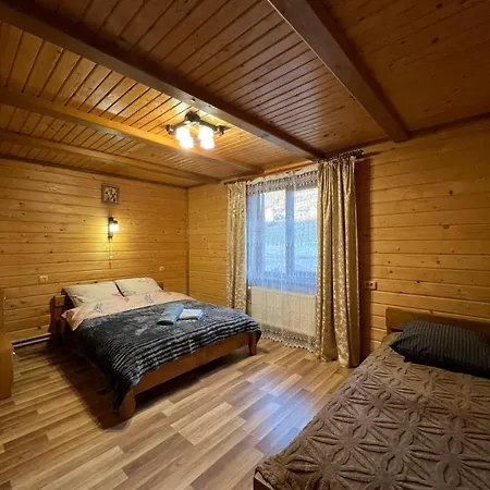 гірська домівка Holiday home *